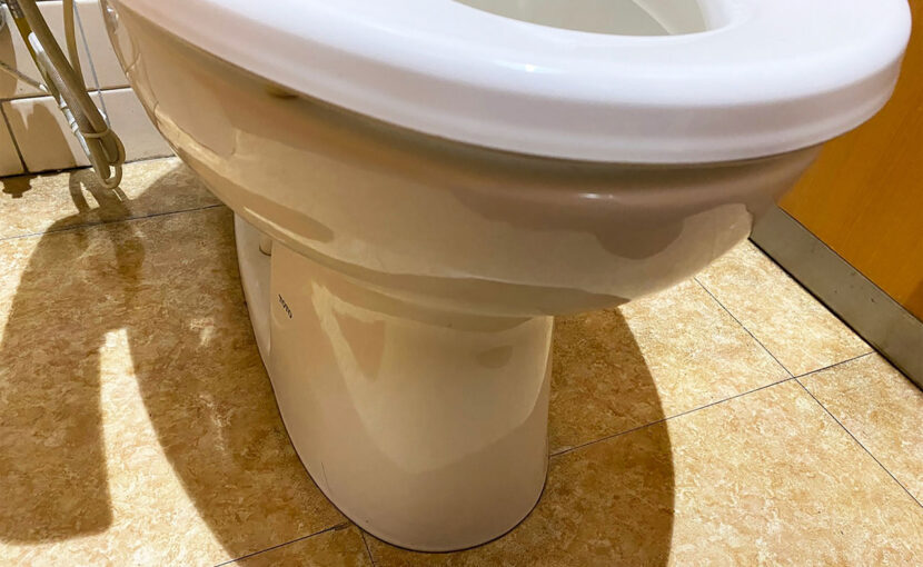 トイレの水道管が折れて水漏れ（井戸水による劣化の原因）