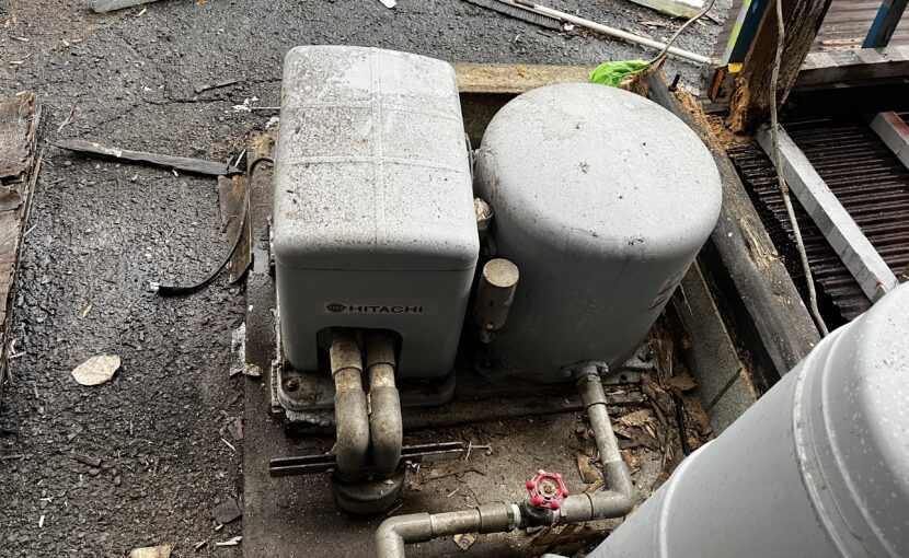 交換前の井戸ポンプ