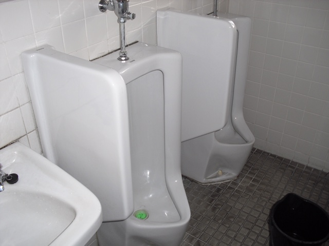 小便器 の排水つまり