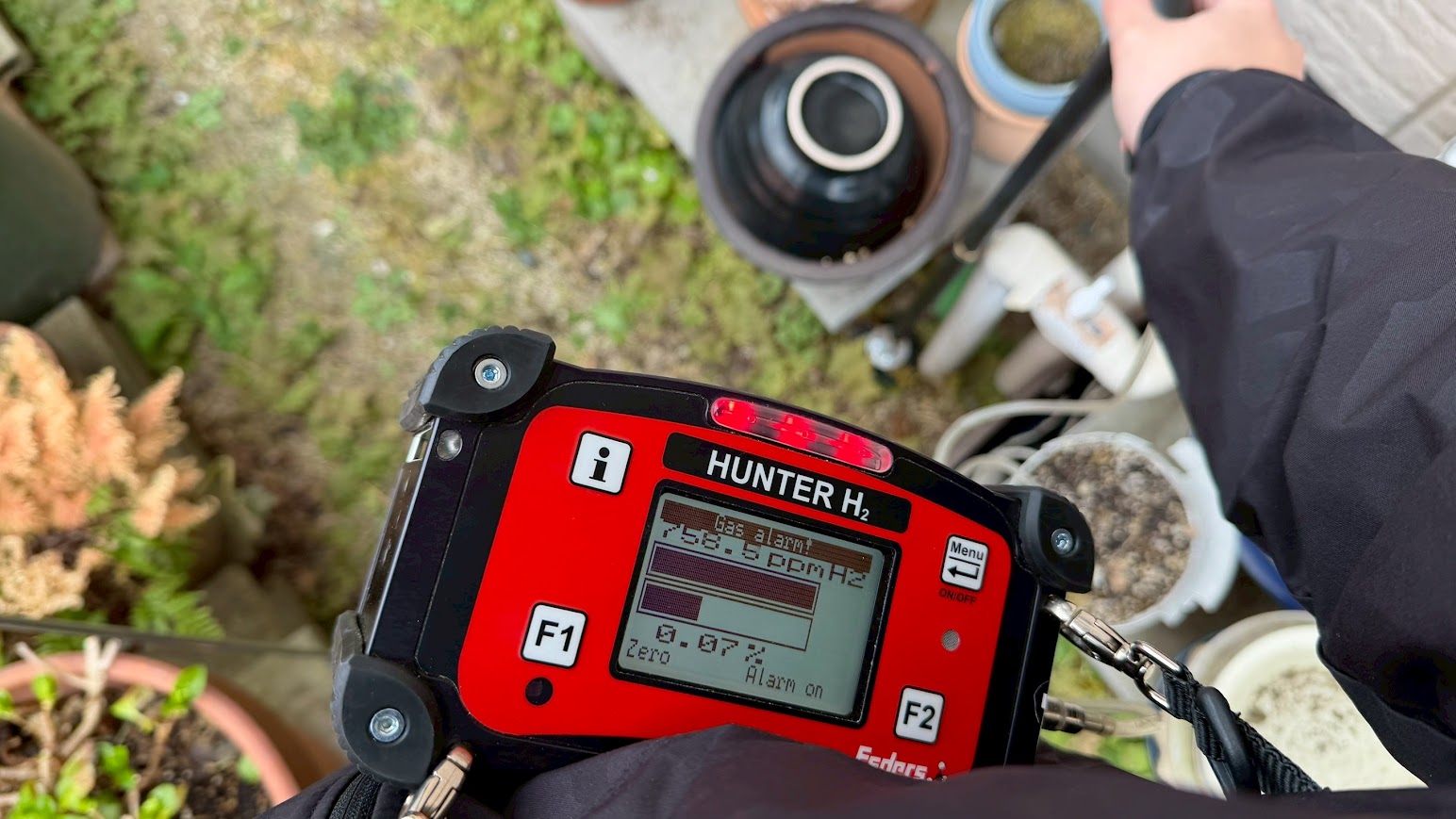 水道管の水漏れ漏水調査 漏水調査水漏れ場所発見