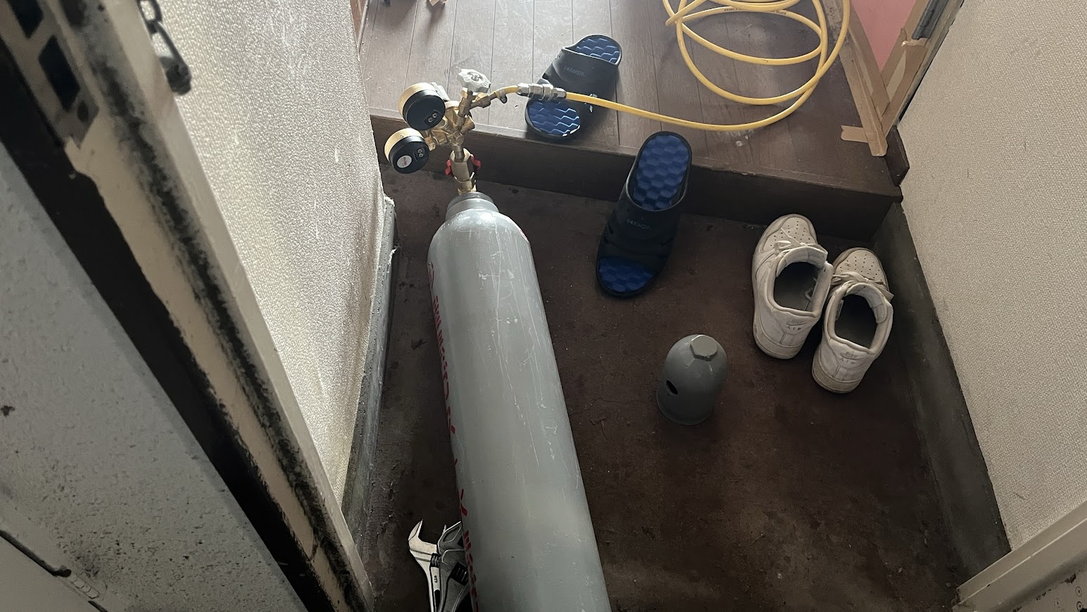 トレーサーガスで漏水調査